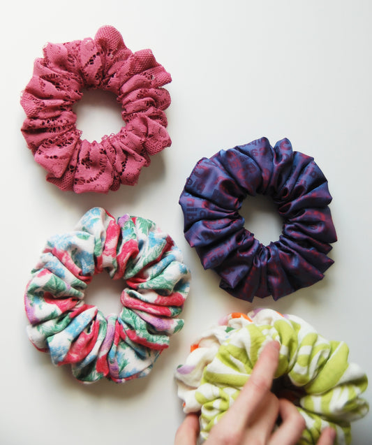 Spitzen-Scrunchie – mit Liebe handgefertigt