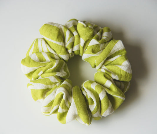 Weiches Musselin-Scrunchie