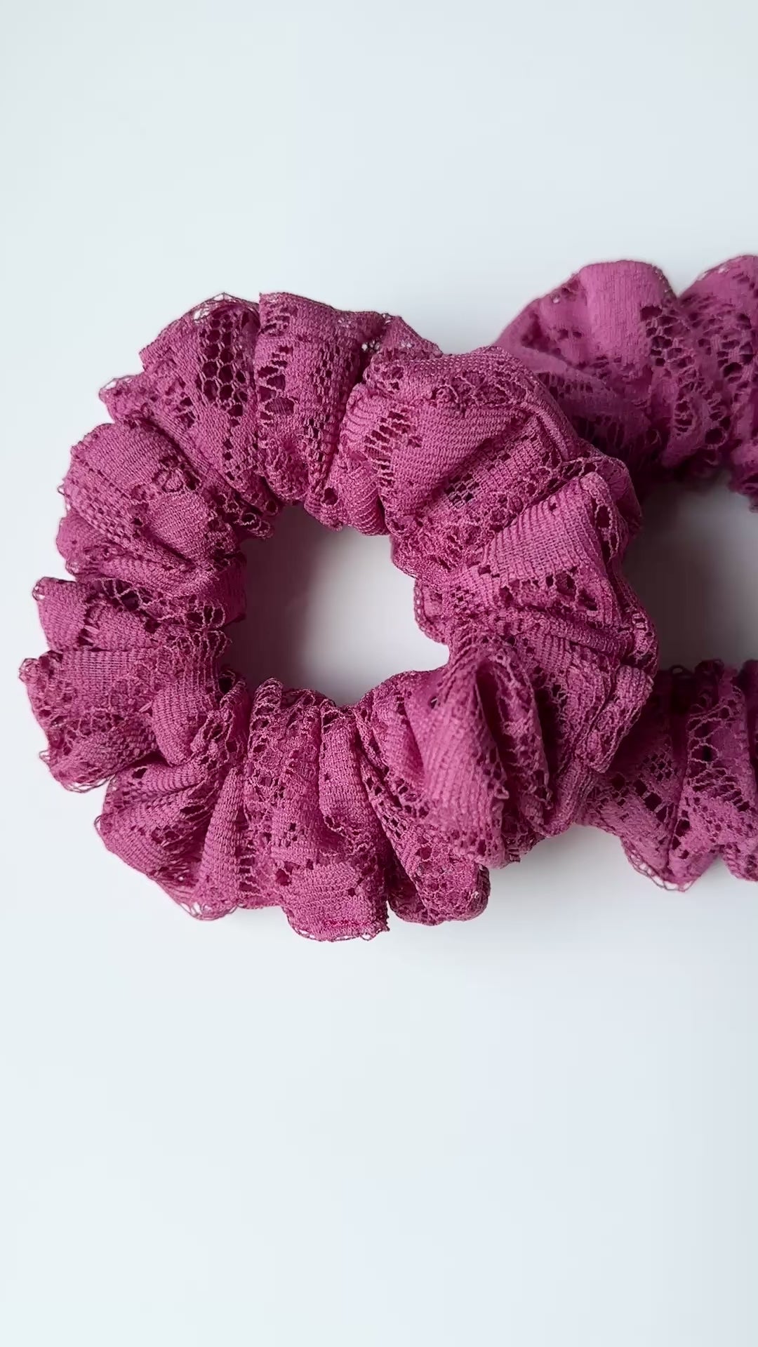 Spitzen-Scrunchie – mit Liebe handgefertigt